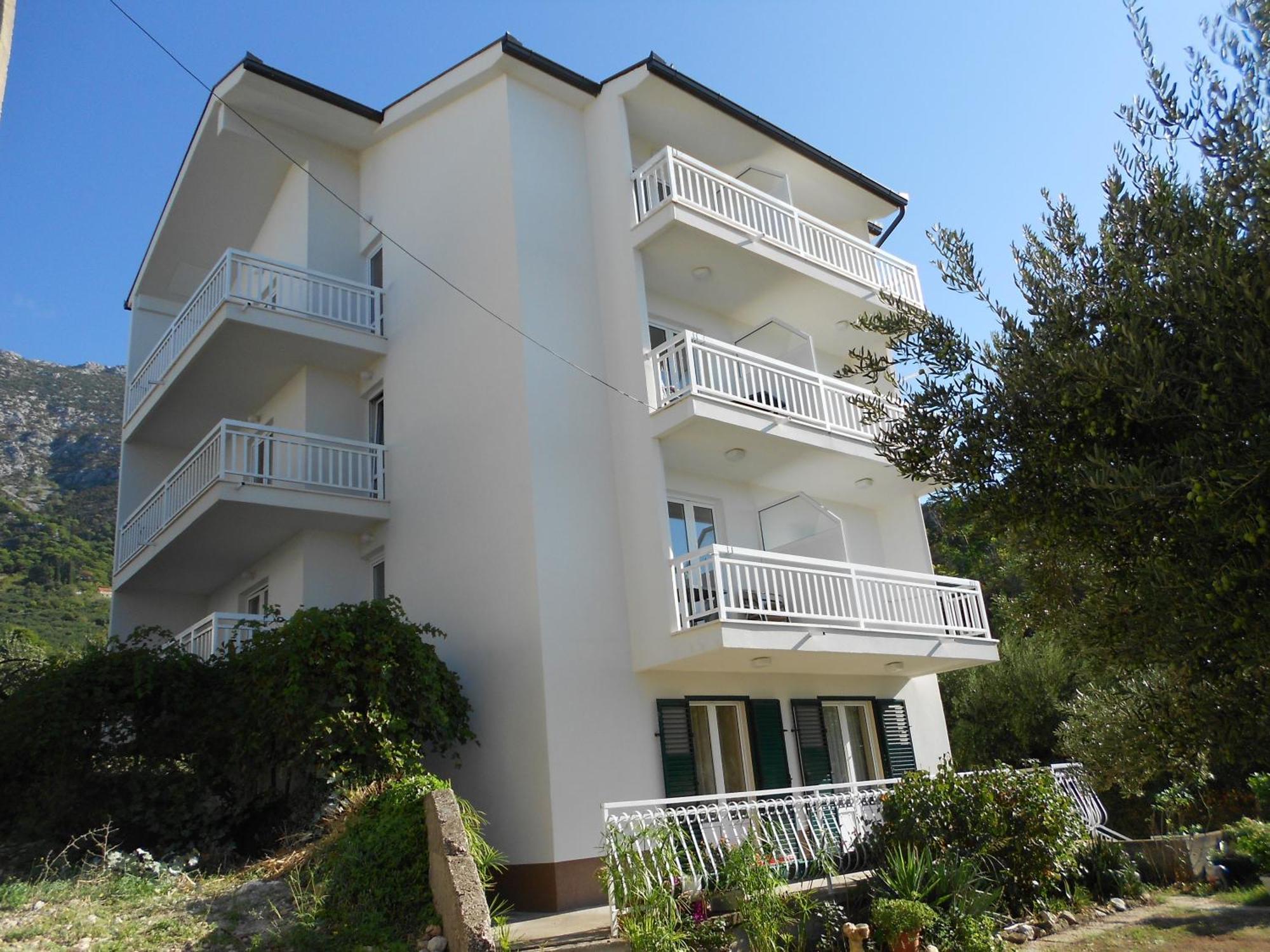 Apartments Loncar Gradac  Bagian luar foto